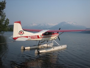 plane-on-lake